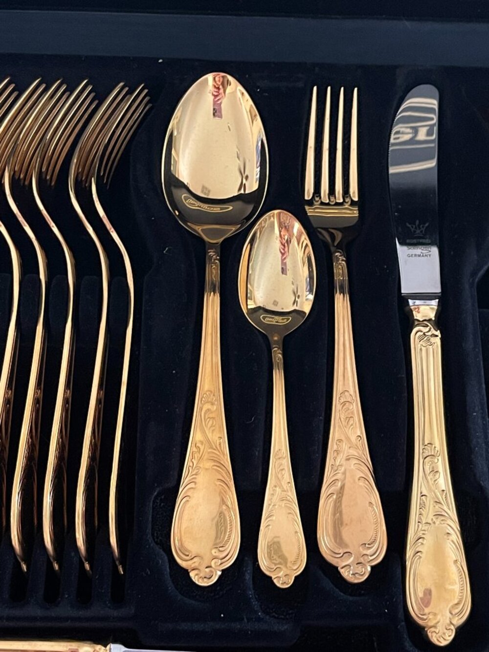 Soligen Gold Flatware Cutlery Full Set 70 Pc Germany Vintage In Case Used Once - Picture 5 of 15